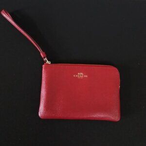 COACH Factory Wrislet IM/True Red 6 x 4